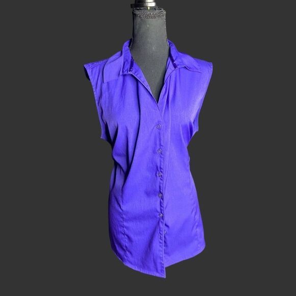 Purple Sleeveless Button Up Blouse.   Dsst-03 - Picture 1 of 8